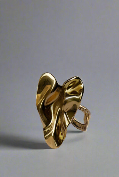 Sculpted Gold Heart Ring